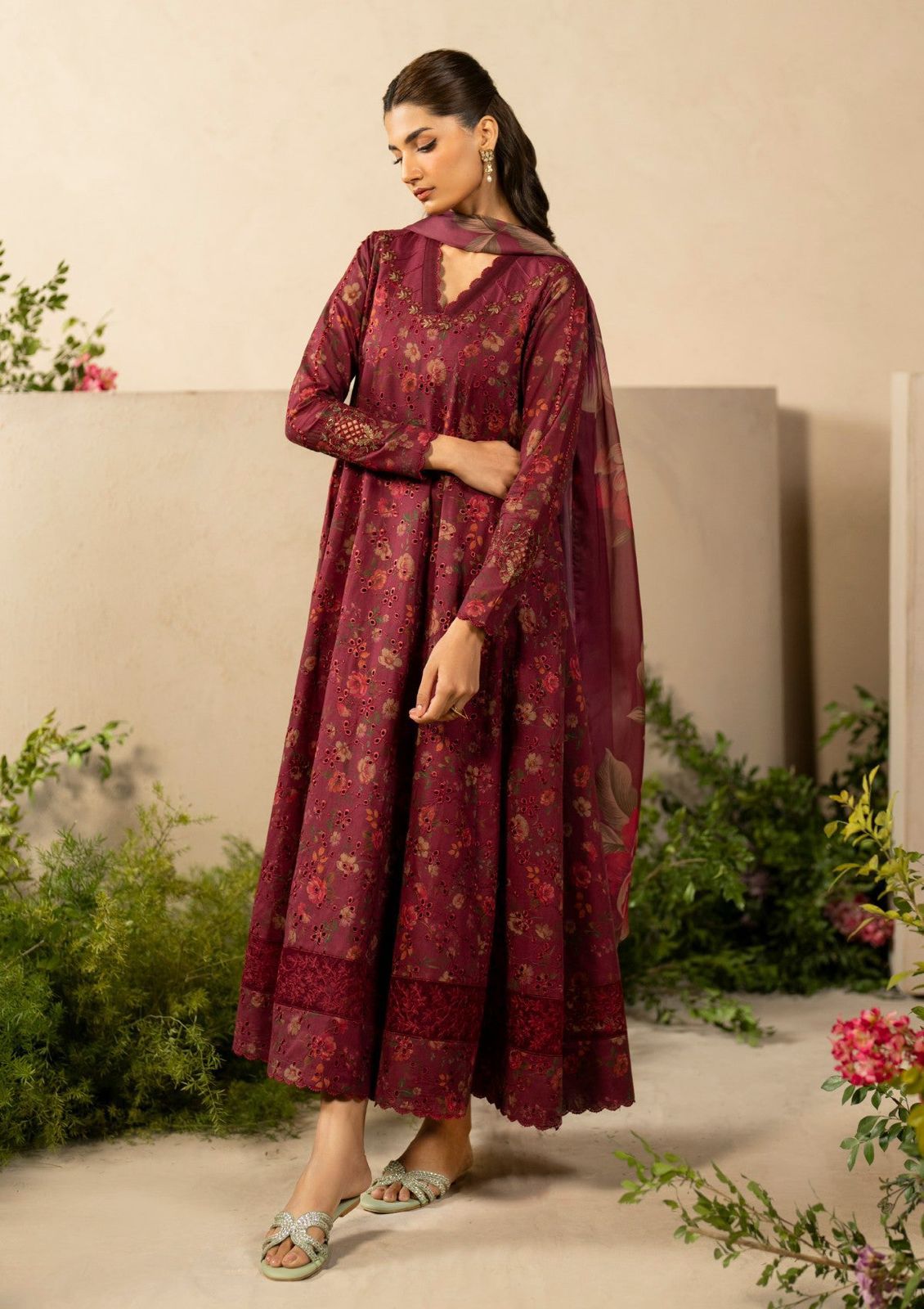 Premium Dhank 3PC Unstitched Suit (Chiken Kari & Embroidered Luxury Set)