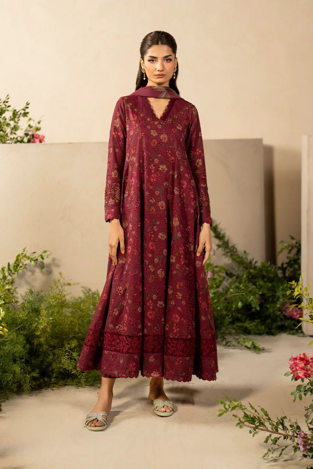 Premium Dhank 3PC Unstitched Suit (Chiken Kari & Embroidered Luxury Set) - Image 3