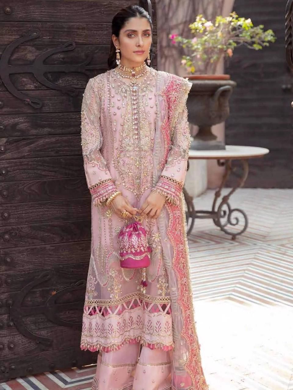 Bridal Collection β Most Demanded Luxury Organza Embroidered Ensemble - Image 3