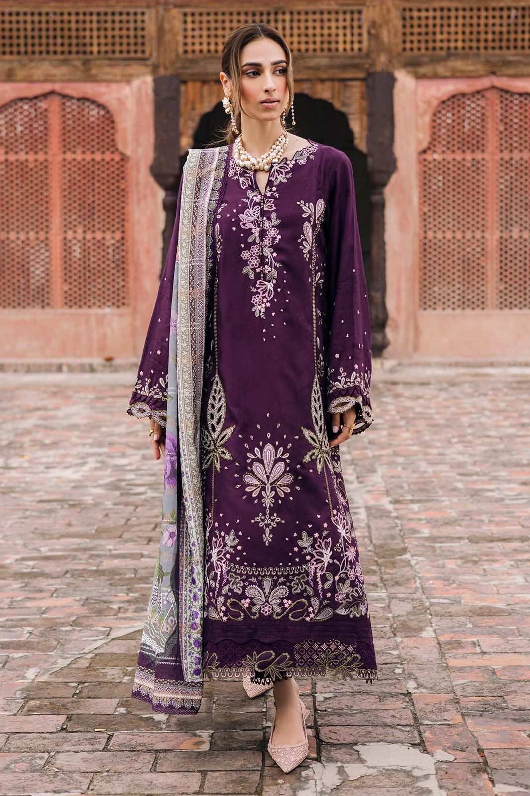 NUREH MOST DEMANDING EDITION 03PCS UNSTITCHED SUIT - Image 2