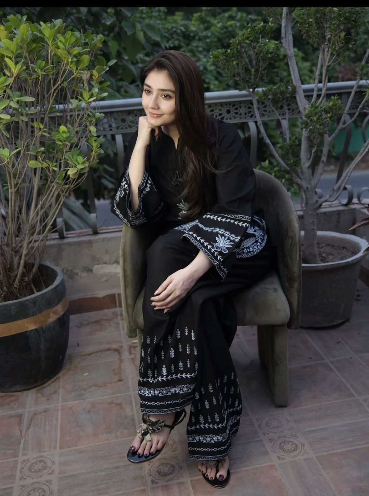 Premium Dhank 2PCS β Heavy Embroidered Unstitched Suit - Image 4