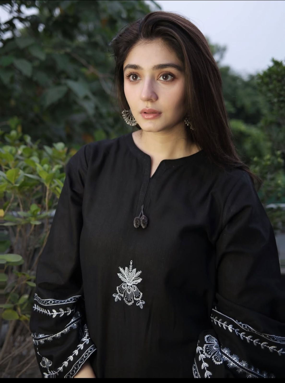 Premium Dhank 2PCS β Heavy Embroidered Unstitched Suit - Image 3