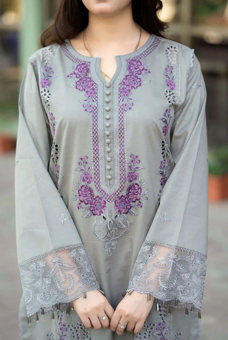 Most Demanding Edition β Premium Dhank 3PC Unstitched Embroidered Suit | Heavy Chiken Kari Work - Image 3